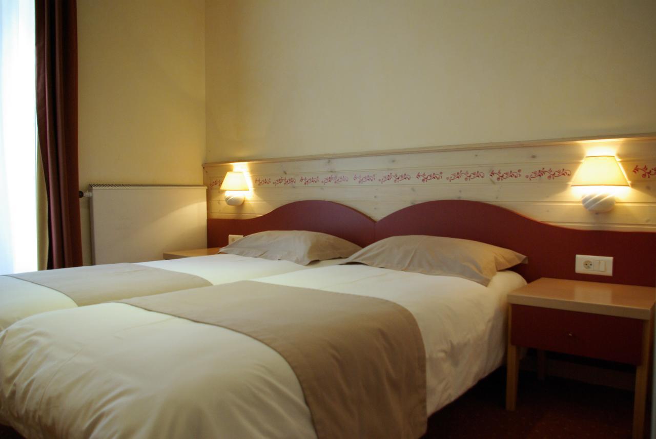 Le Mirval Hotel La Brigue Екстериор снимка