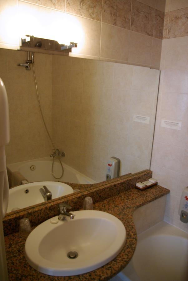Le Mirval Hotel La Brigue Екстериор снимка