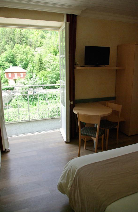 Le Mirval Hotel La Brigue Екстериор снимка