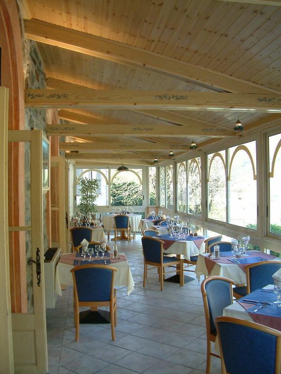 Le Mirval Hotel La Brigue Екстериор снимка