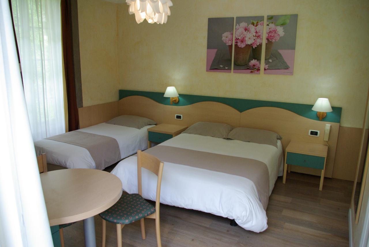 Le Mirval Hotel La Brigue Екстериор снимка