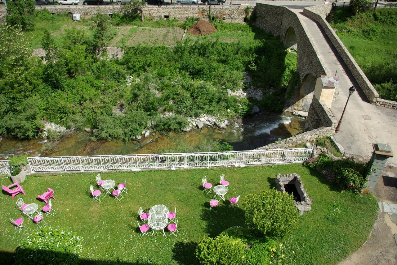 Le Mirval Hotel La Brigue Екстериор снимка